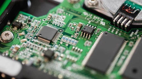 多层线路板的特点及其在电子电路装配制造与销售中的重要性